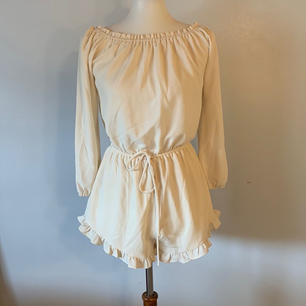 [ILLA ILLA] Cream Boho Romper - Size Small